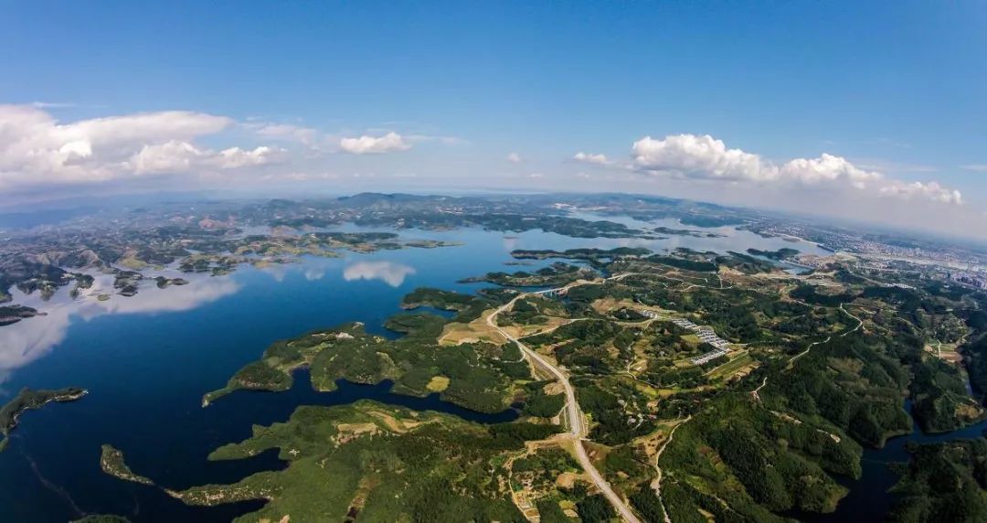 荆楚古韵，现代活力——湖北历史文化与现代发展交融之旅